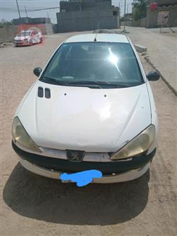 بیجۆ 206